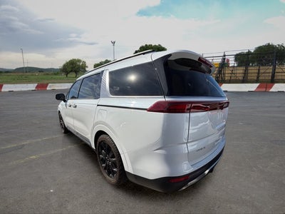 2023 Kia Carnival SX