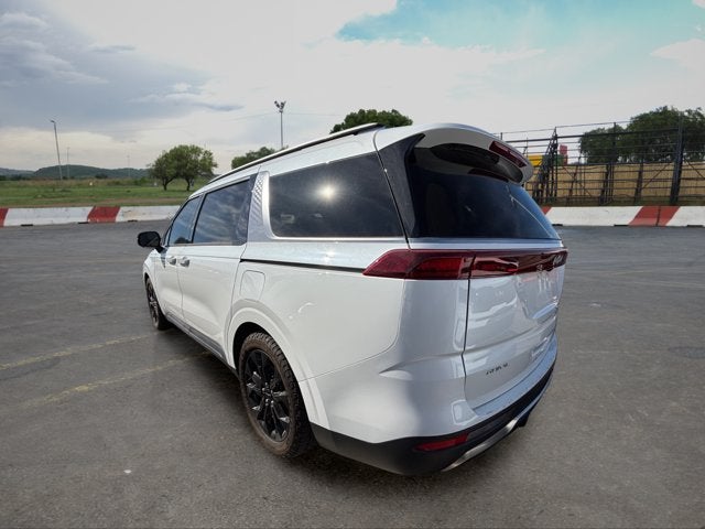 2023 Kia Carnival SX