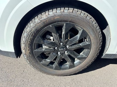 2023 Kia Carnival SX