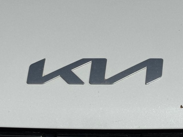 2023 Kia Carnival SX