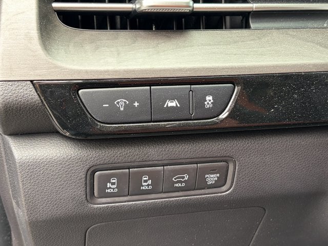 2024 Kia Carnival SX