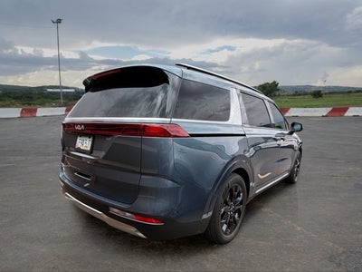2024 Kia Carnival SX