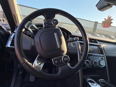 2017 Land Rover Discovery First Edition