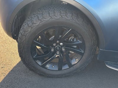 2017 Land Rover Discovery First Edition