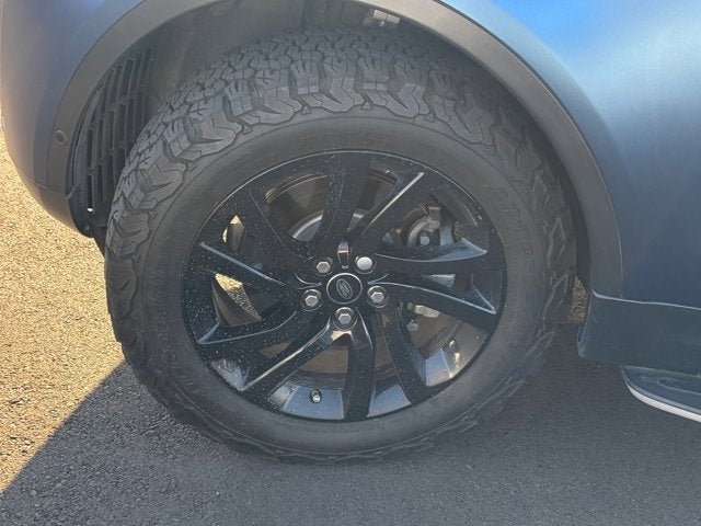 2017 Land Rover Discovery First Edition