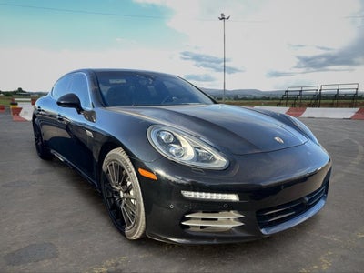 2014 Porsche Panamera 4S Executive