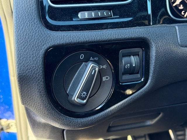 2019 Volkswagen Golf R 2.0T Manual w/DCC/Nav