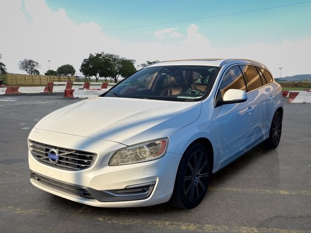 2015 Volvo V60 T5 Drive-E Platinum