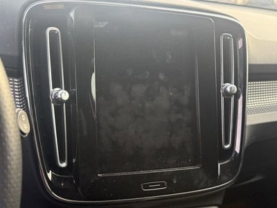 2020 Volvo XC40 R-Design