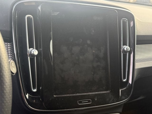 2020 Volvo XC40 R-Design