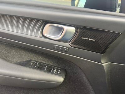 2020 Volvo XC40 R-Design