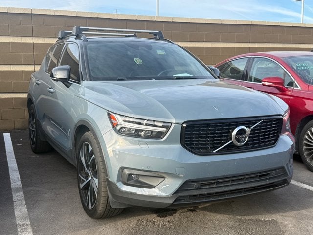 2020 Volvo XC40 R-Design