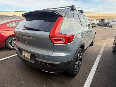 2020 Volvo XC40 R-Design