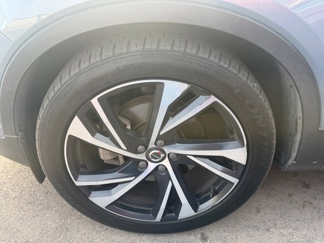 2020 Volvo XC40 R-Design