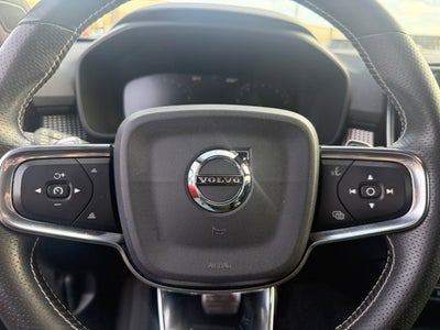 2020 Volvo XC40 R-Design