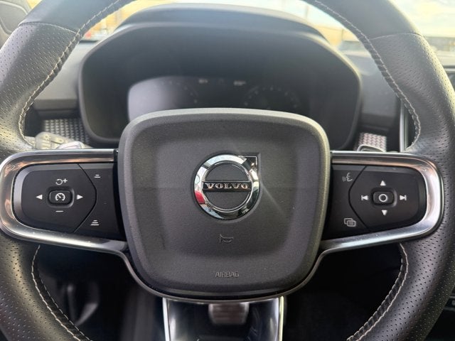 2020 Volvo XC40 R-Design