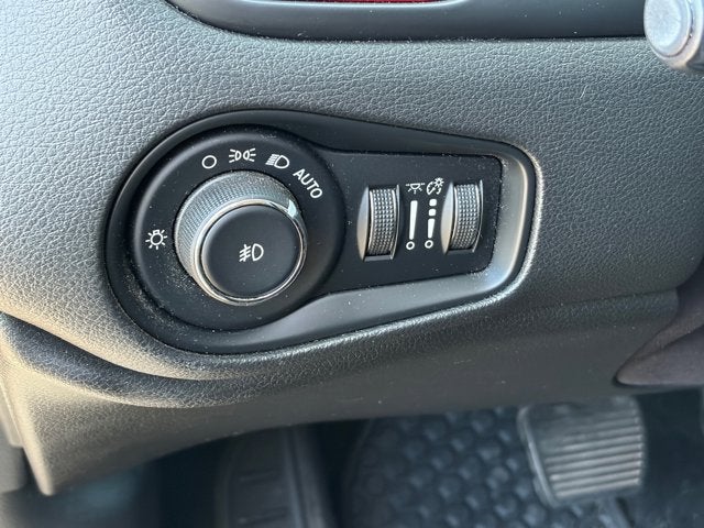 2017 Jeep Renegade Trailhawk